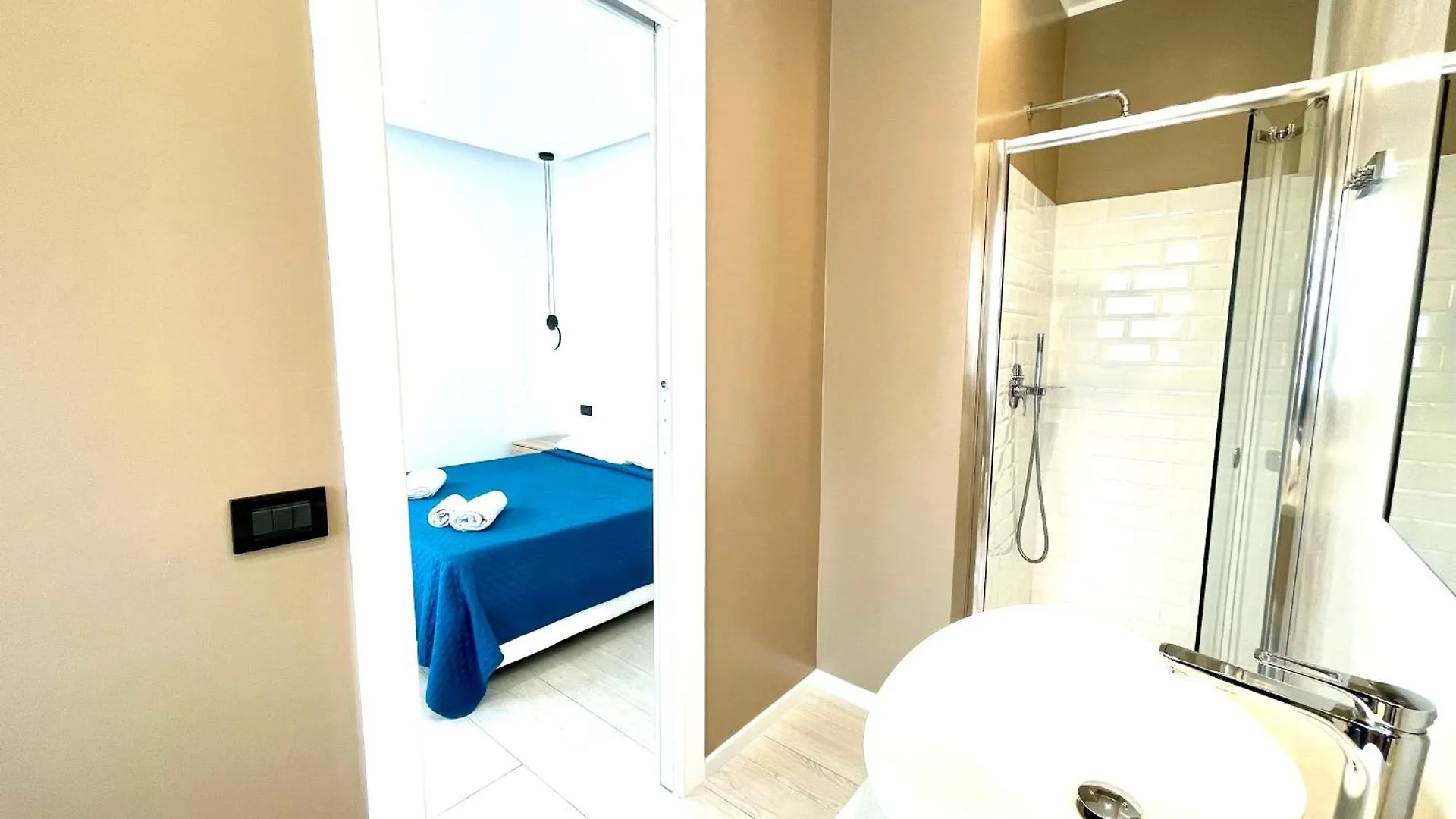 Magenta Rooms Olbia 0*,  Italien